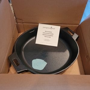 Pampered Chef 12" CAST IRON SKILLET